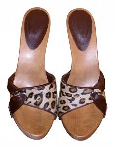 brown high-heeled shoes top view feature
